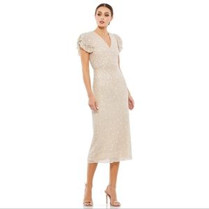 Mac Duggal size 14 in color Oyster (nude/ blush color) BNWT